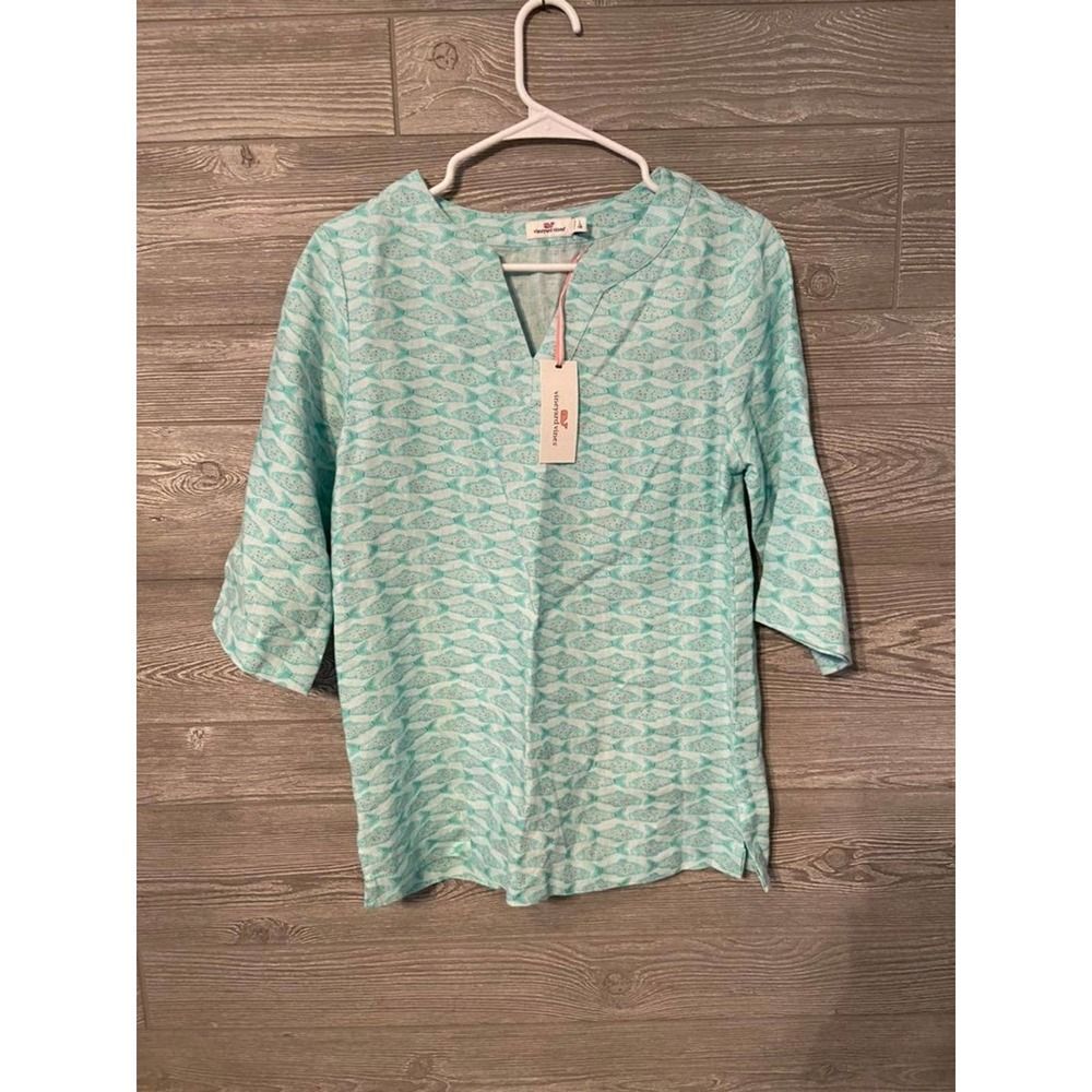 Vineyard Vines seashell tunic size large